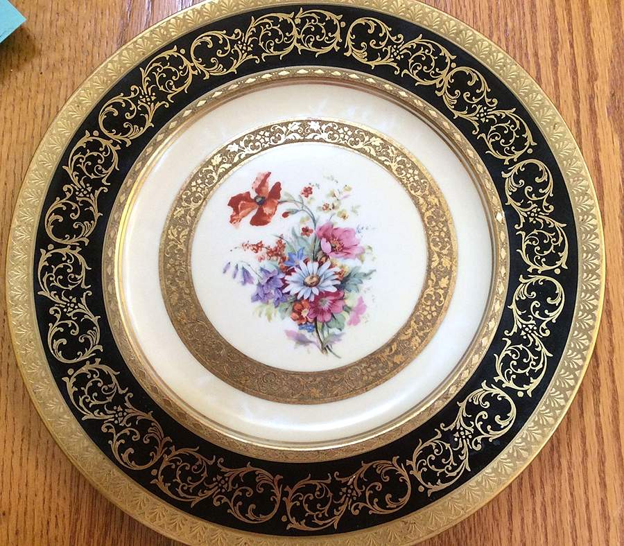 HUT2462 Dinner Plate by Hutschenreuther-1