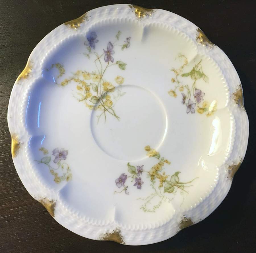 H5045 Saucer by Haviland-1