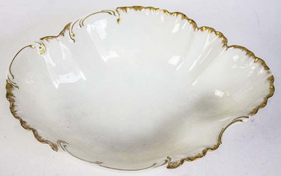 H5051 9" Oval Vegetable Bowl by Haviland-1