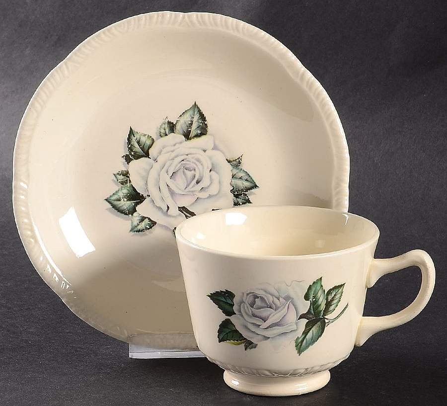 HLC4713 Footed Cup & Saucer Set by Homer Laughlin -1
