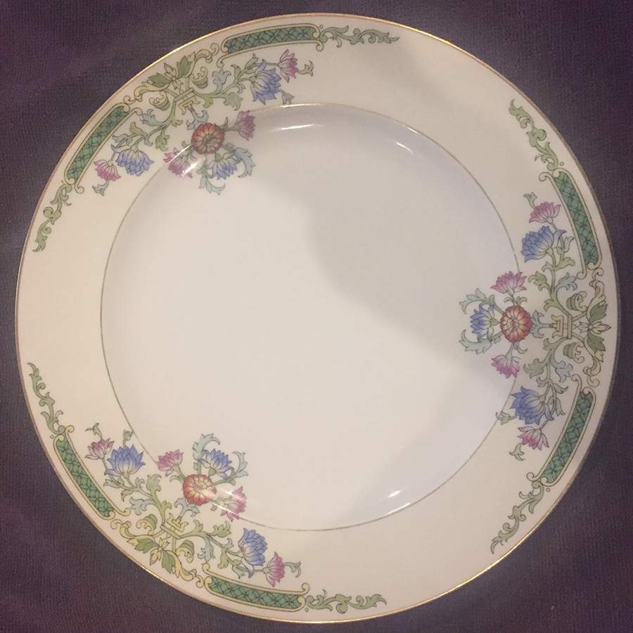 HUT2468 Dinner Plate by Hutschenreuther-1
