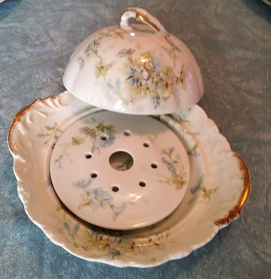 Schleiger 333-13 Round Covered Butter with Strainer by Haviland-1