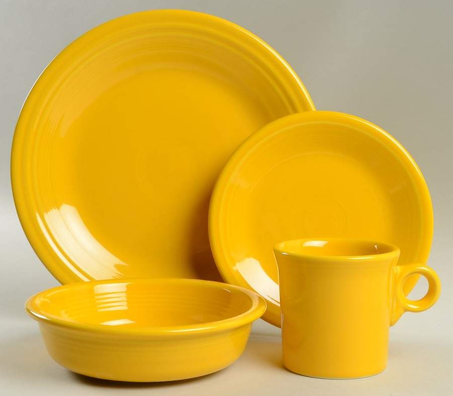 Fiesta Daffodil (Intro 2017) 4 Piece Place Setting by Homer Laughlin -1
