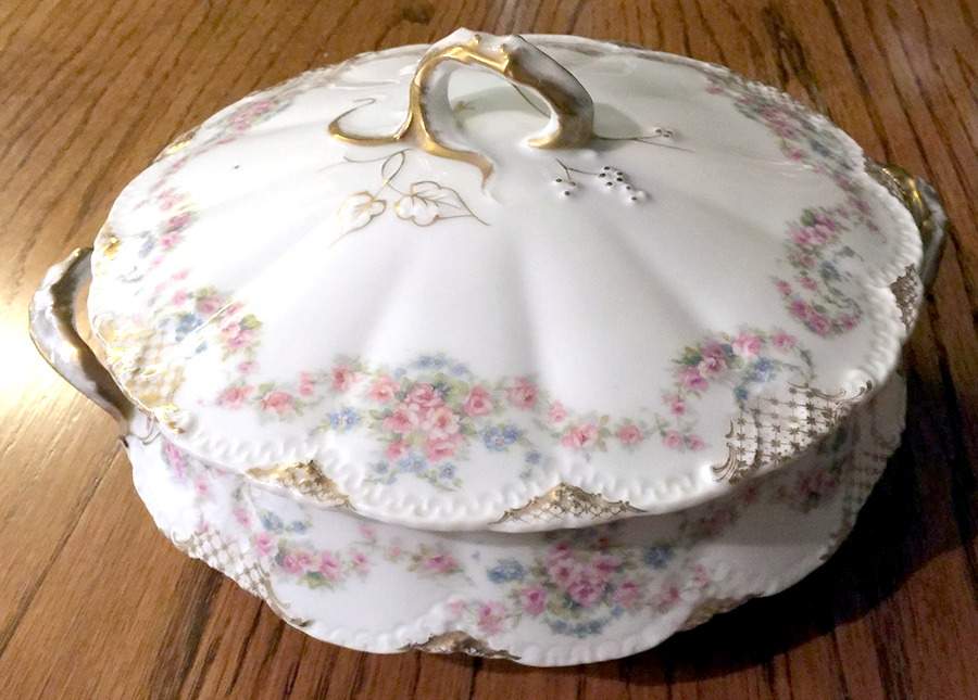 Schleiger 1051-1 Round Covered Vegetable by Haviland-1