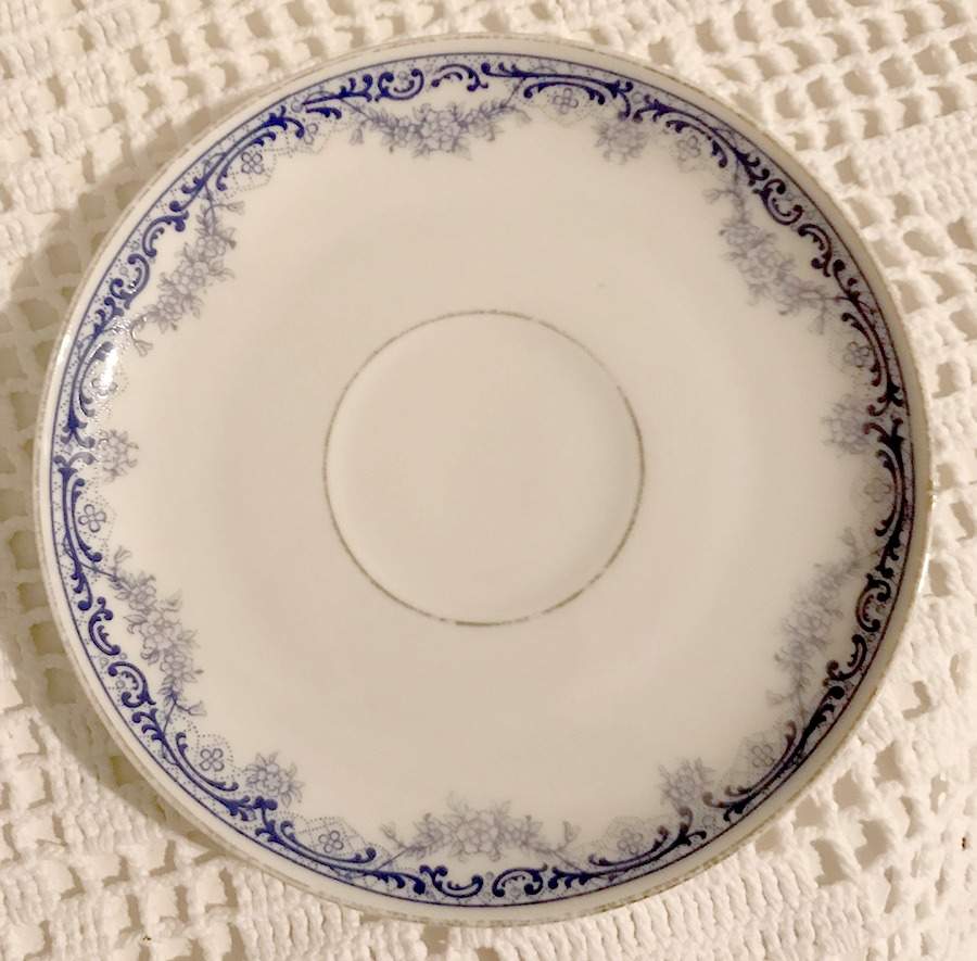 HUT2477 Saucer by Hutschenreuther-1