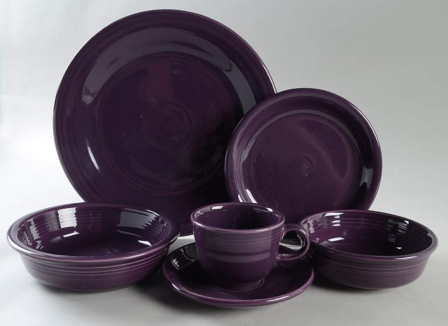 Fiesta Mulberry (Intro 2018) 5 Piece Place Setting by Homer Laughlin -1