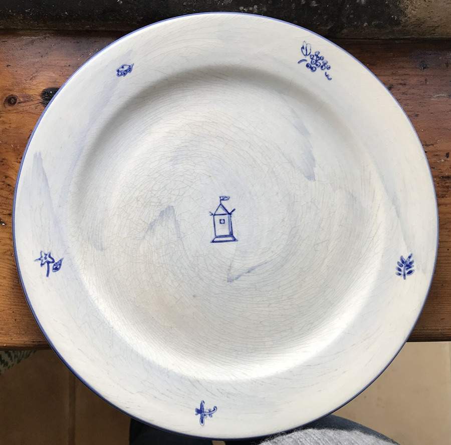 HNY6 Dinner Plate by Holdenby-1
