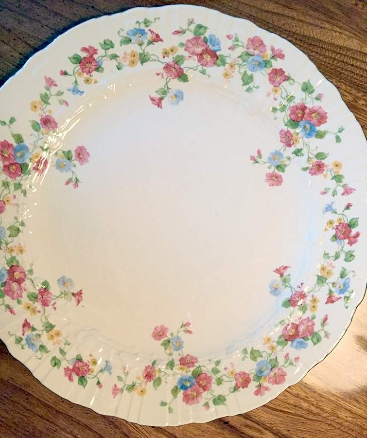 CO117 Dinner Plate by Homer Laughlin -1