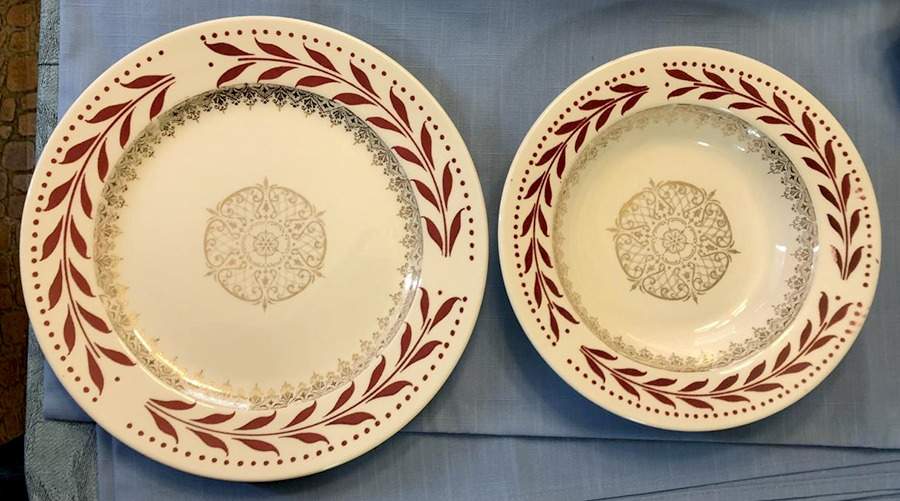 HLC4244 Dinner Plate by Homer Laughlin -1