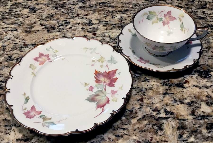 8098 Salad Plate by Hutschenreuther-1