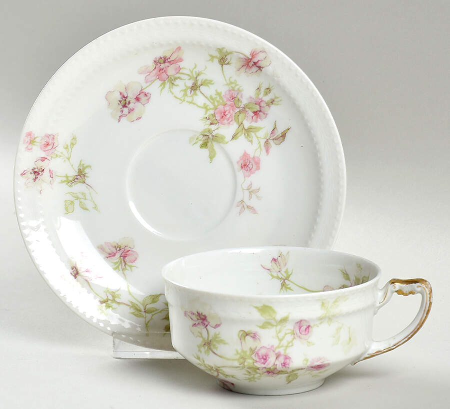 Schleiger 660-4 Flat Cup & Saucer Set by Haviland-1