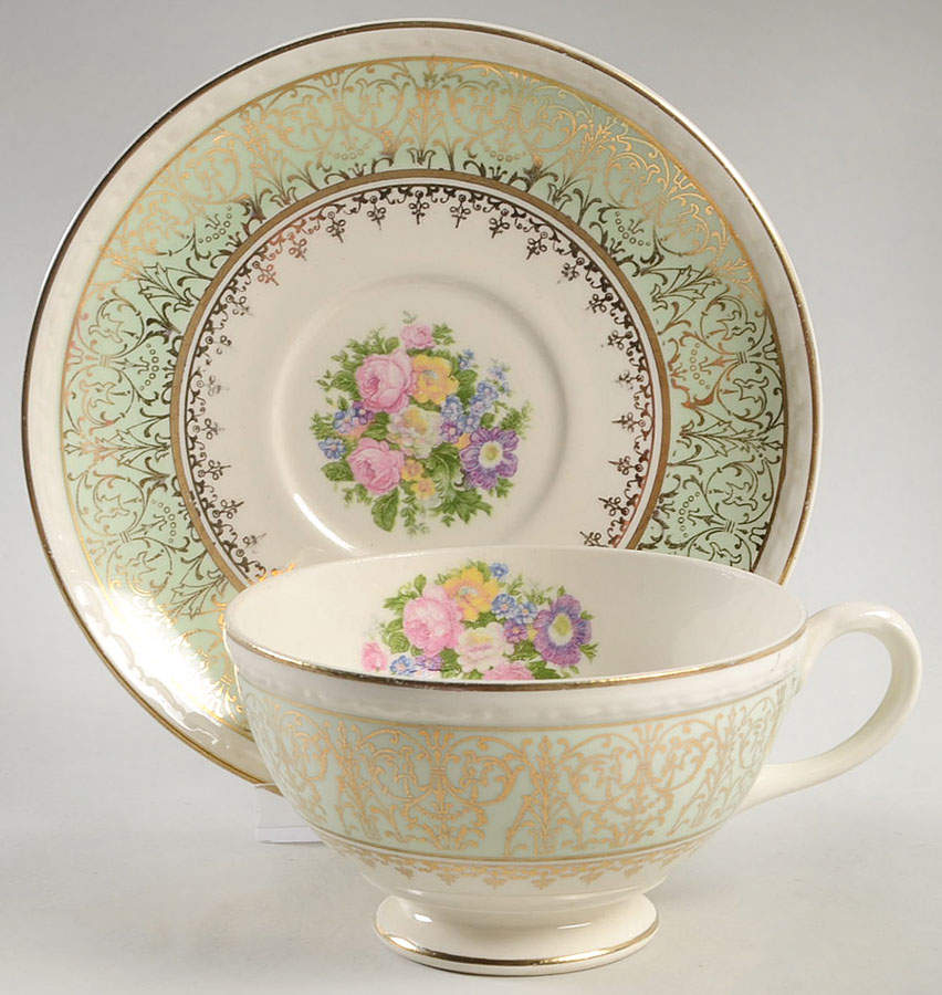 G3313 Footed Cup & Saucer Set by Homer Laughlin -1