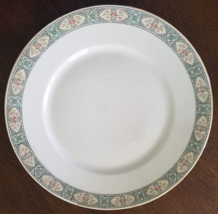 HUT3397 Dinner Plate by Hutschenreuther-1