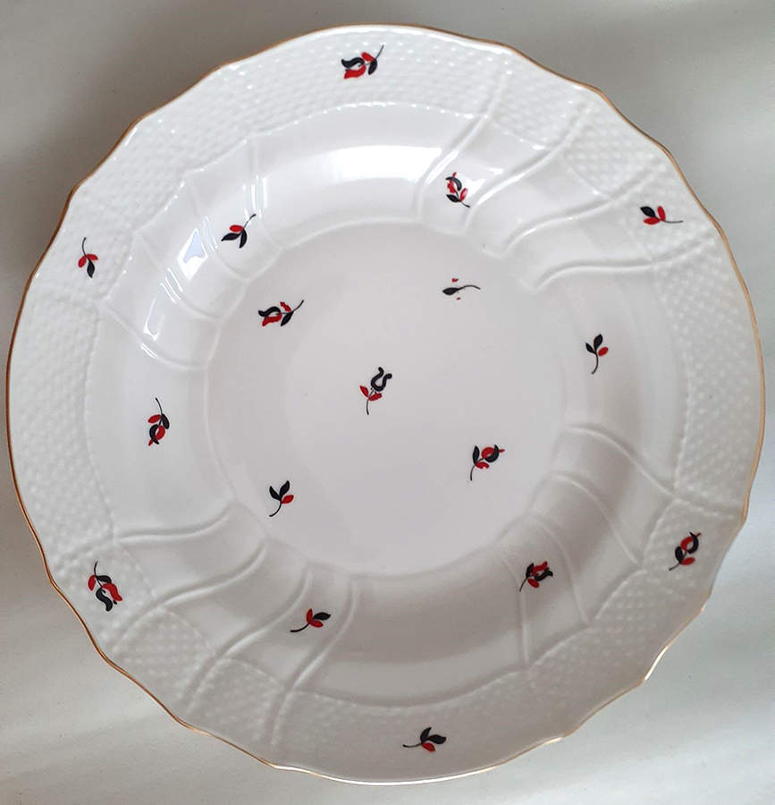 HER89 Dinner Plate by Herend-1