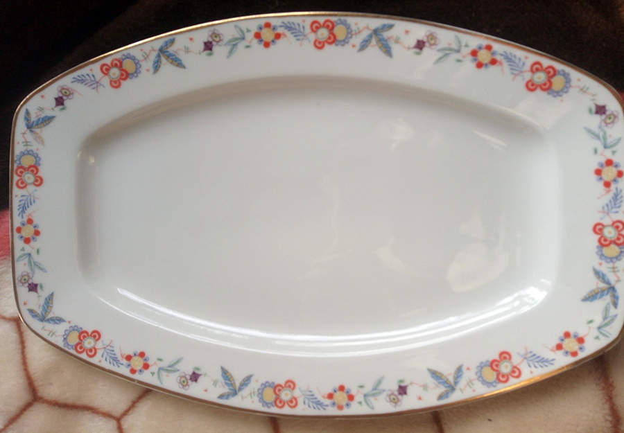 HUT3408 12" Oval Serving Platter by Hutschenreuther-1