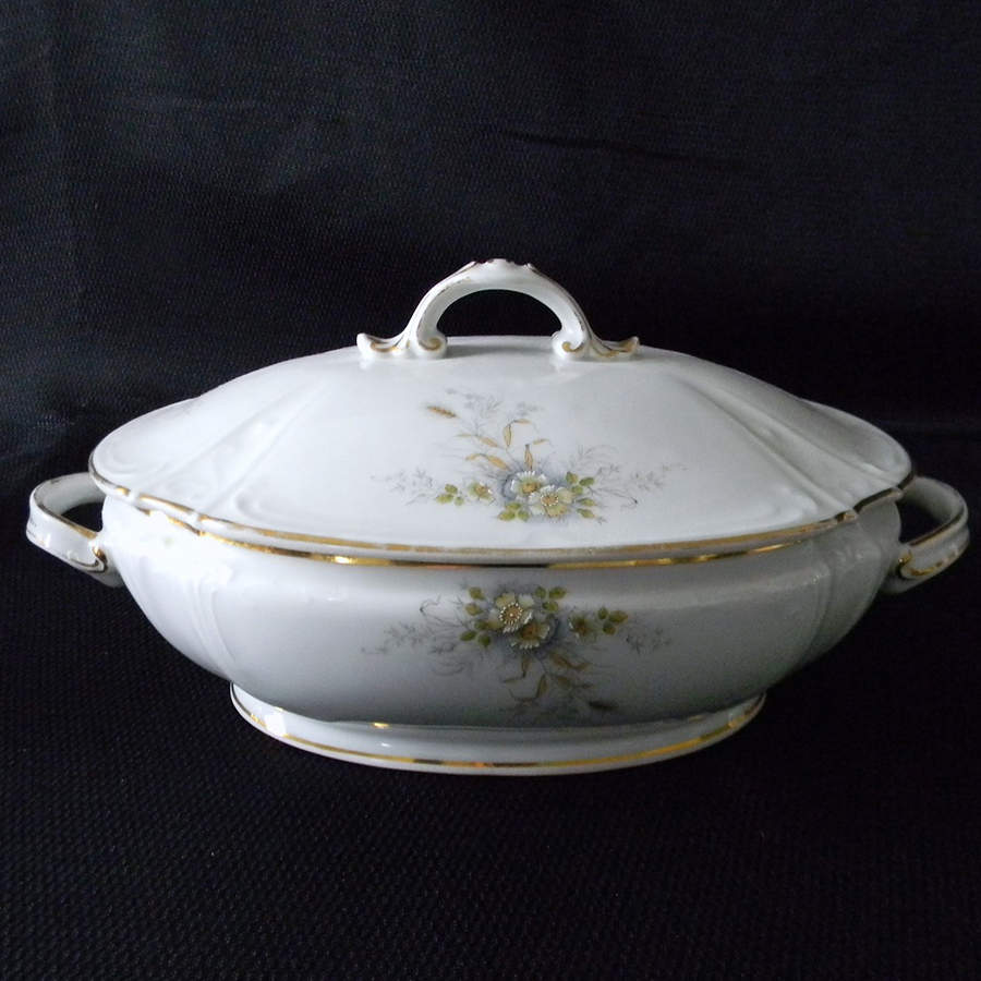 29348 Oval Covered Vegetable by Hutschenreuther-1