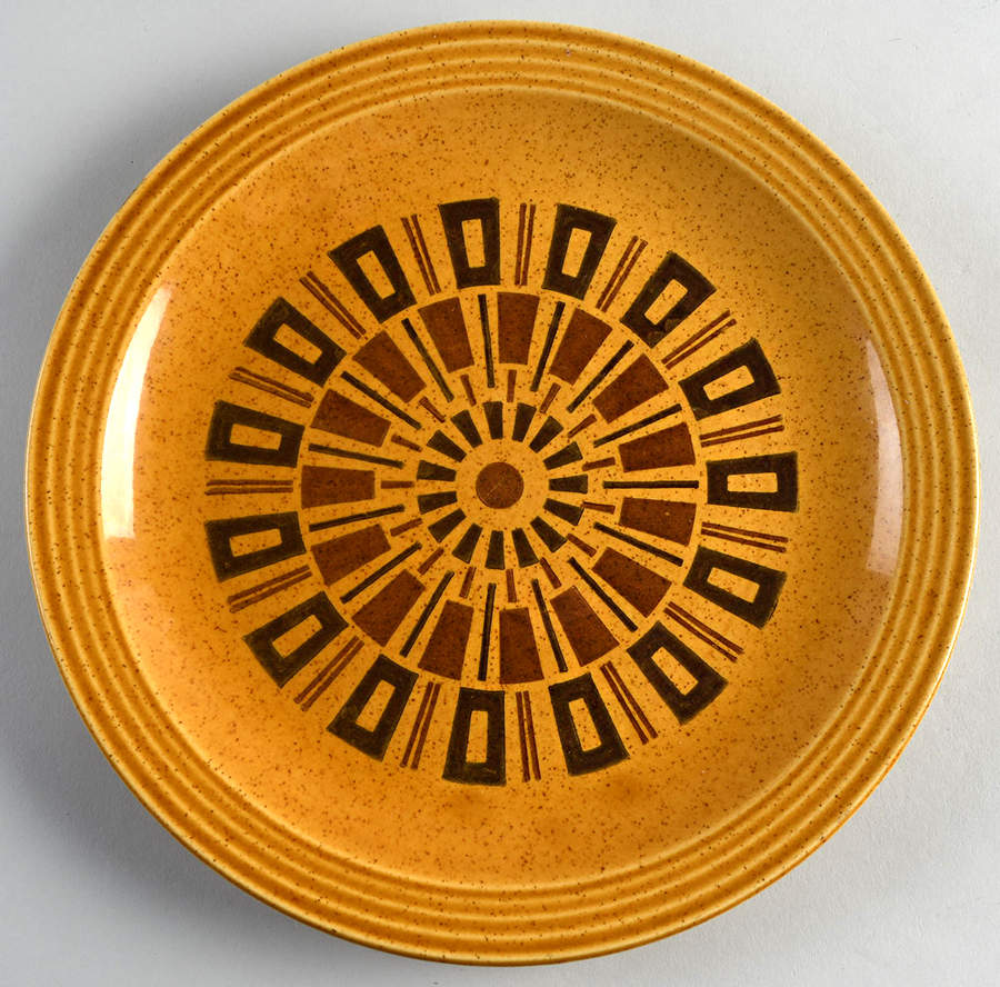 HLC4290 Dinner Plate by Homer Laughlin -1