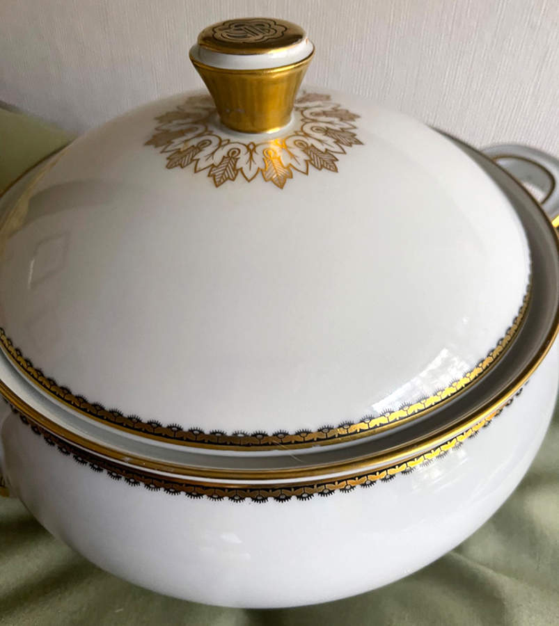 4474A Round Covered Vegetable by Hutschenreuther-1