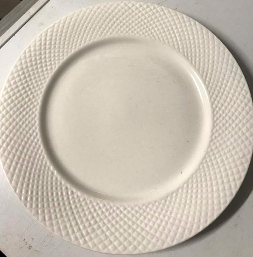 HOQ13 Dinner Plate by Home Essentials-1