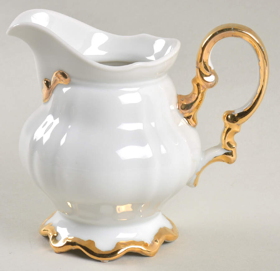HUT2490 Creamer by Hutschenreuther-1