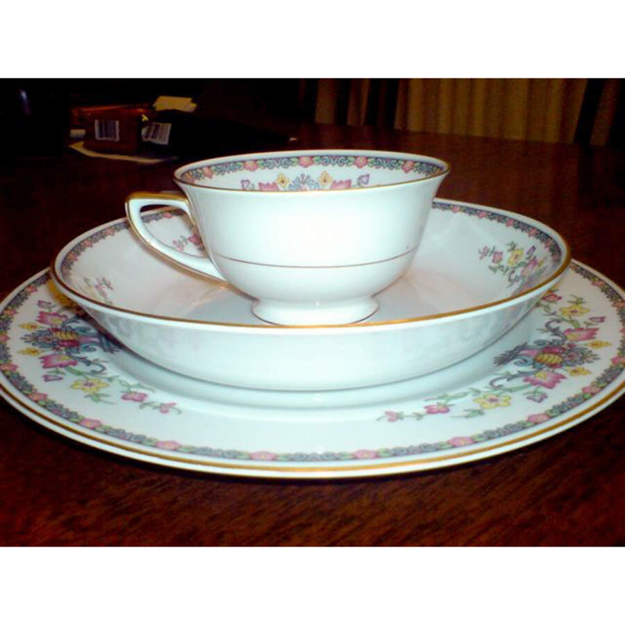 HC1622 Footed Cup by Heinrich - H&C-1