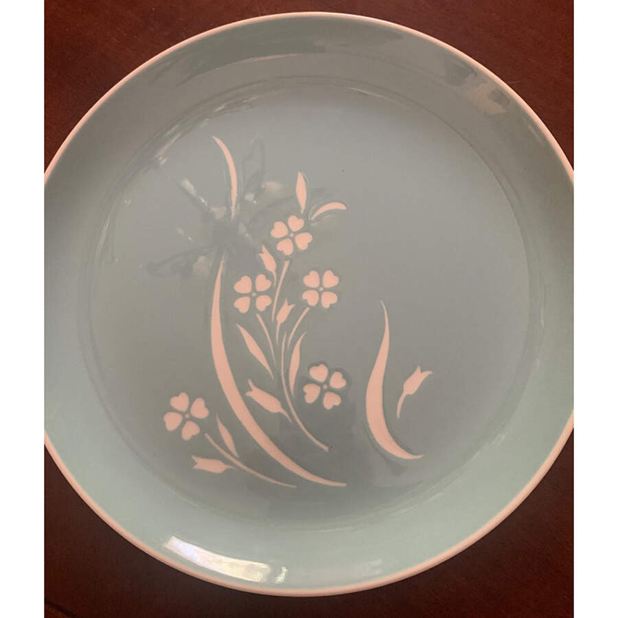 Spring Breeze Dinner Plate by Harker-1