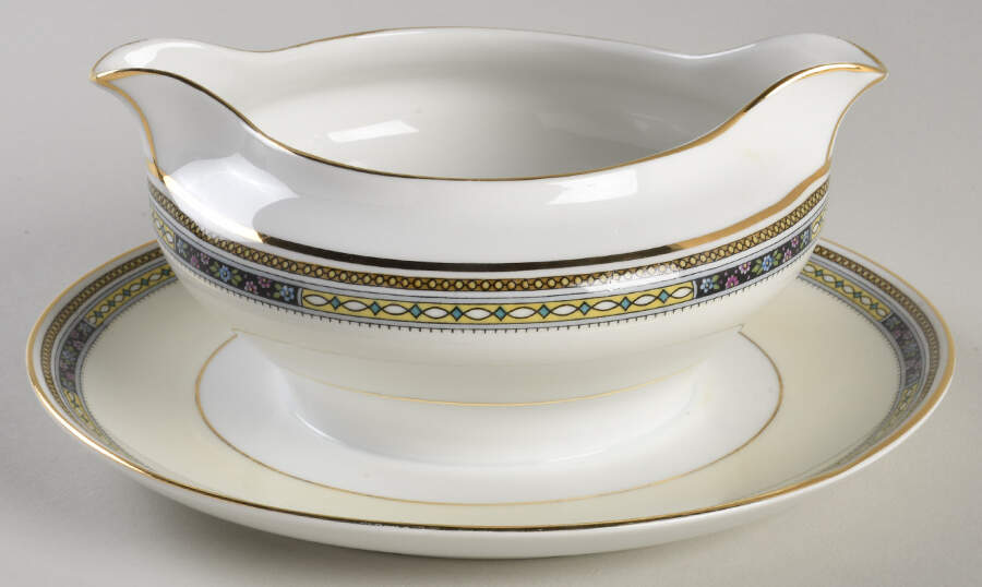 11648 Gravy Boat with Attached Underplate by Heinrich - H&C-1