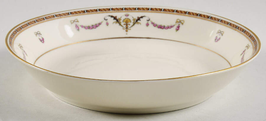 HC1522 (Ivory Body) Coupe Soup Bowl by Heinrich - H&C-1