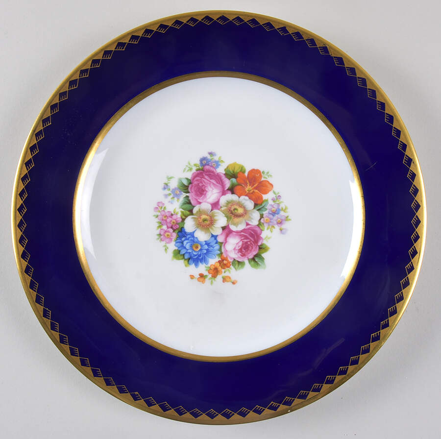 HUT3419 Dinner Plate by Hutschenreuther-1