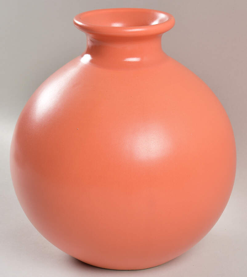HPO3 9" Vase by Haeger-1