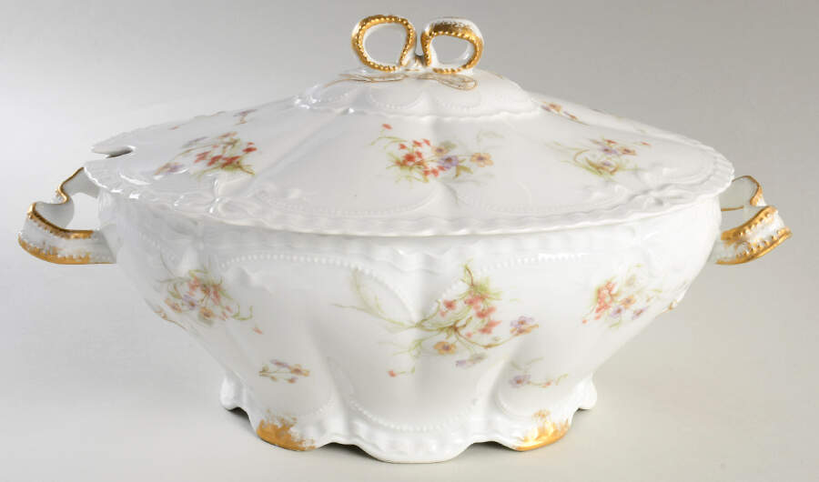 Schleiger 343-4 Tureen &  Lid by Haviland-1