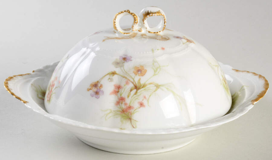 Schleiger 343-4 Round Covered Butter with Strainer by Haviland-1