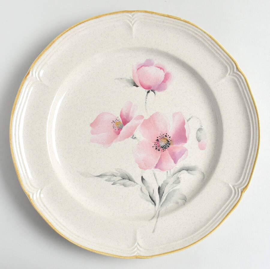 Velvet Petals Dinner Plate by Home Beautiful-1