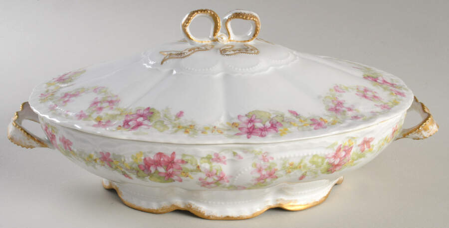 H5118 Oval Covered Vegetable by Haviland-1