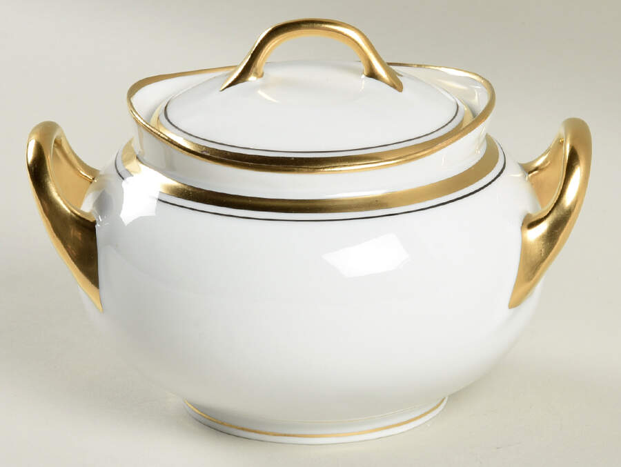 HUT9967 Sugar Bowl & Lid by Hutschenreuther-1