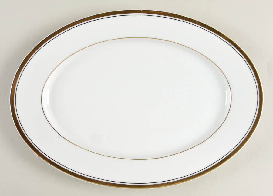 HUT9967 11" Oval Serving Platter by Hutschenreuther-1