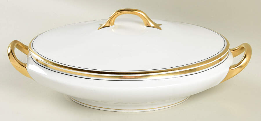 HUT9967 Oval Covered Vegetable by Hutschenreuther-1