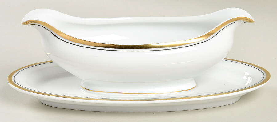 HUT9967 Gravy Boat with Attached Underplate by Hutschenreuther-1