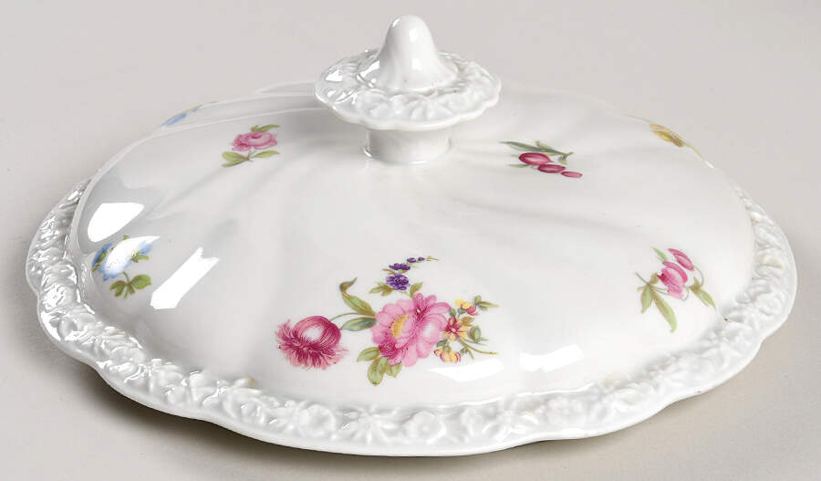HEP122 Lid for Round Vegetable by Graf Von Henneberg-1