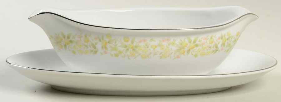Rosette Gravy Boat with Attached Underplate by Image Gallery-1