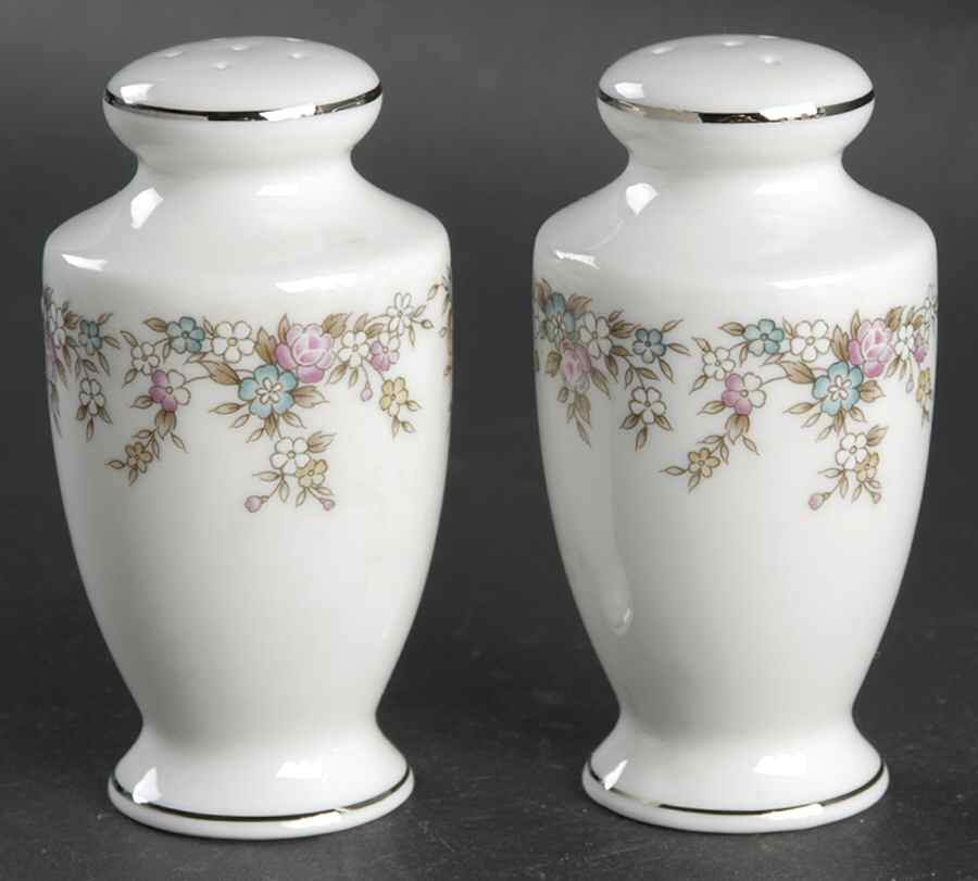 Kensington Salt & Pepper Set by Imoco-1