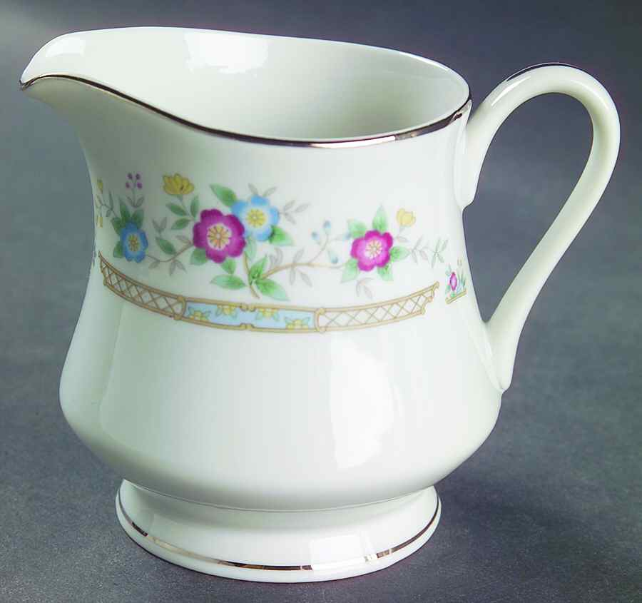 Stratford Creamer by Imoco-1
