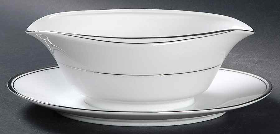 Cherish Gravy Boat with Attached Underplate by Imperial (Japan)-1