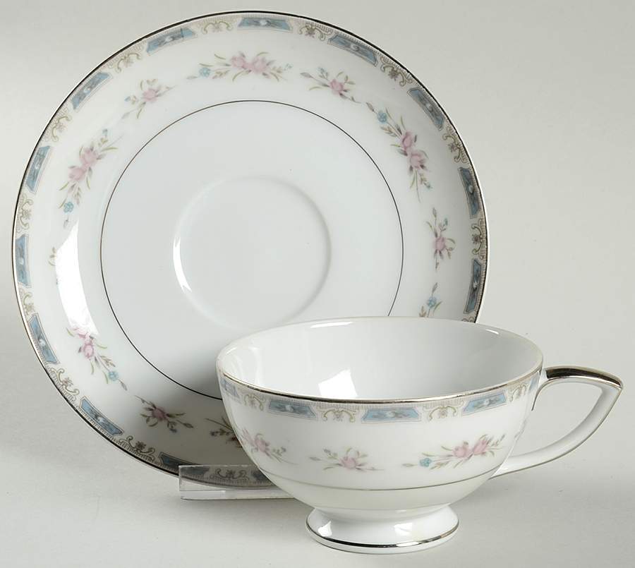 Glenrose Footed Cup & Saucer Set by Imperial (Japan)-1