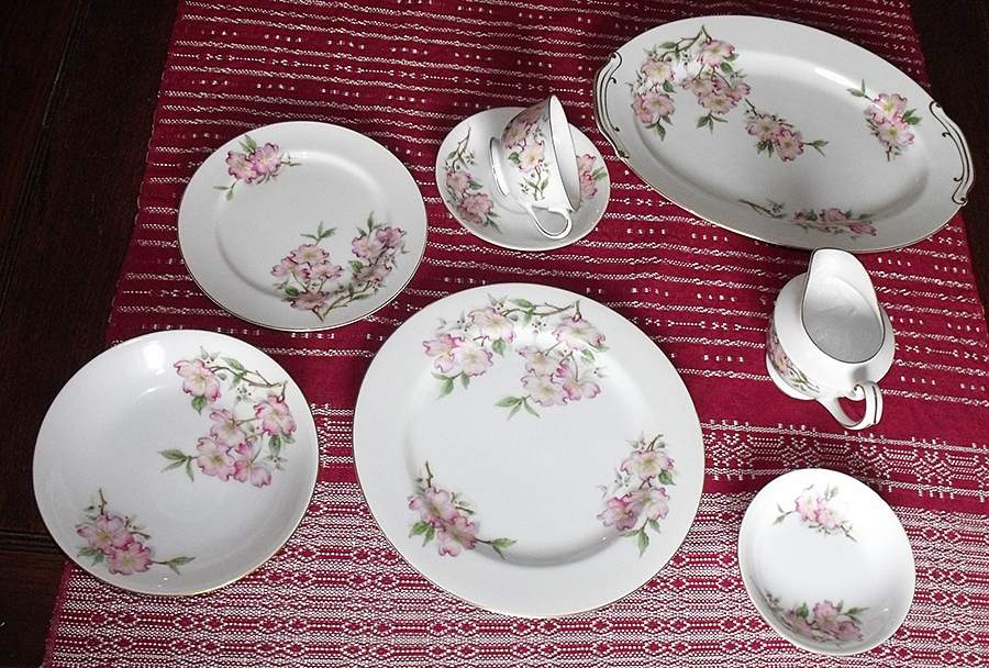 IMP14 Footed Cup & Saucer Set by Imperial (Japan)-1