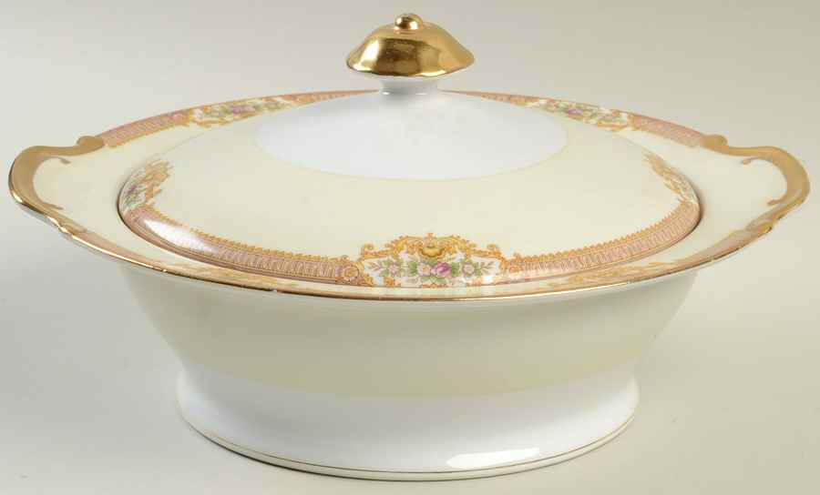 IMP5 Round Covered Vegetable by Imperial (Japan)-1