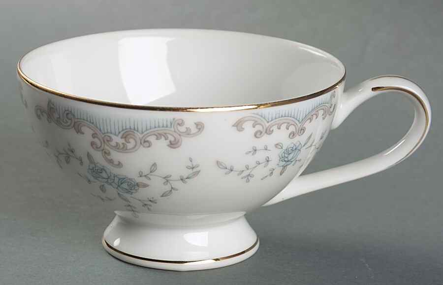 Seville Footed Cup by Imperial (Japan)-1