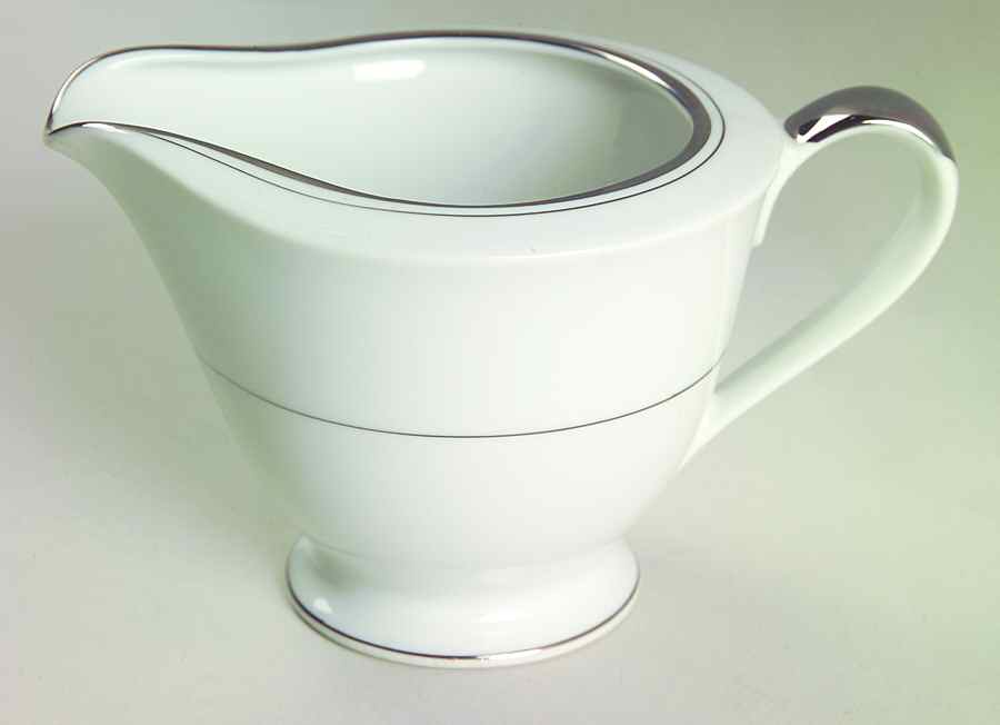 Sincerity Creamer by Imperial (Japan)-1