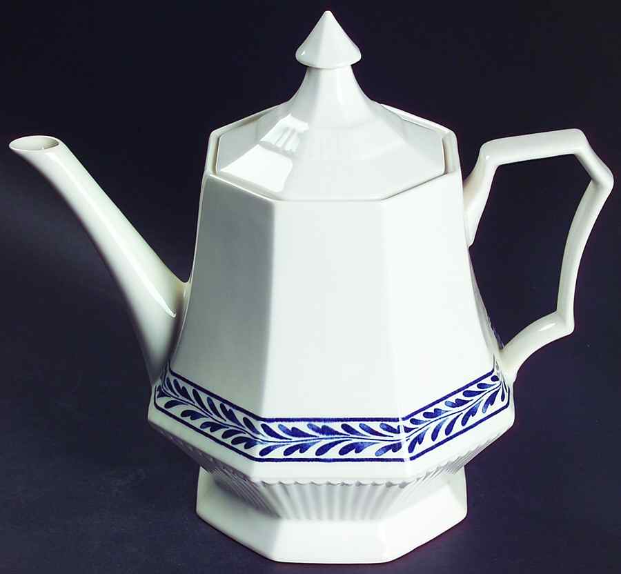 Blue Tulip Teapot & Lid by Independence-1