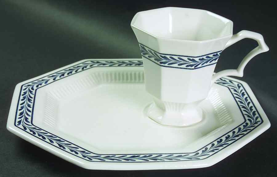 Blue Tulip Snack Plate & Cup Set by Independence-1
